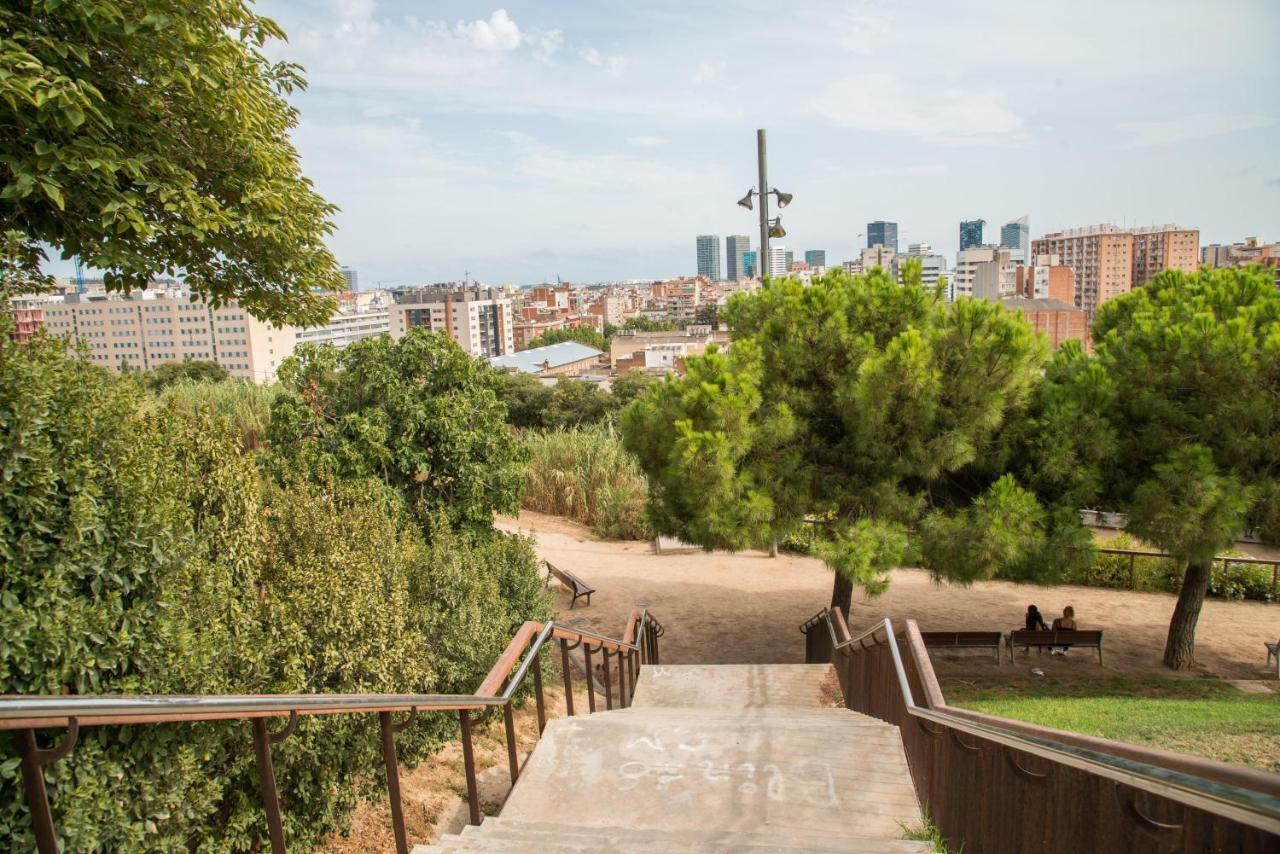 הוספיטלט דה יוברגאט Camp Nou, Europa Fira - Modern Two-Bedroom Apartment With Heating מראה חיצוני תמונה