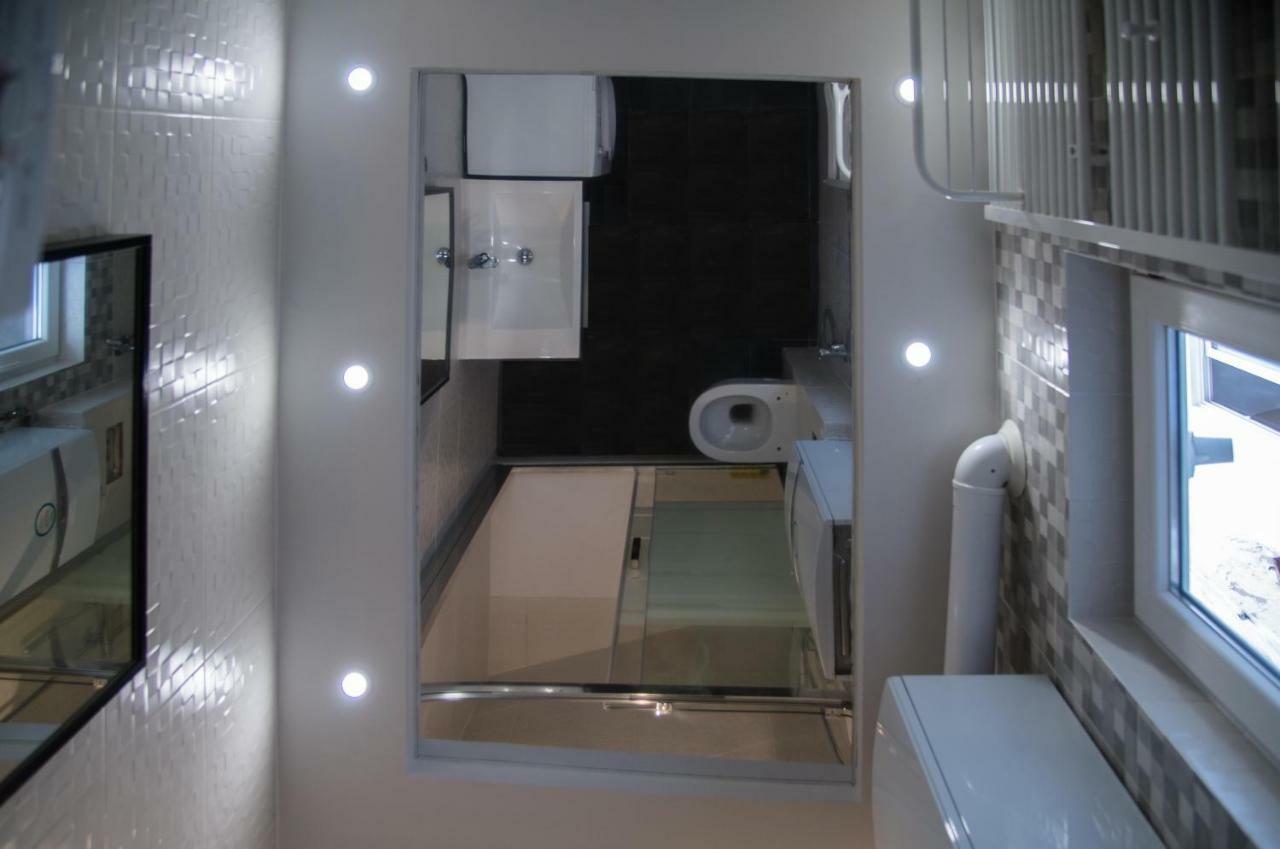 הוספיטלט דה יוברגאט Camp Nou, Europa Fira - Modern Two-Bedroom Apartment With Heating מראה חיצוני תמונה