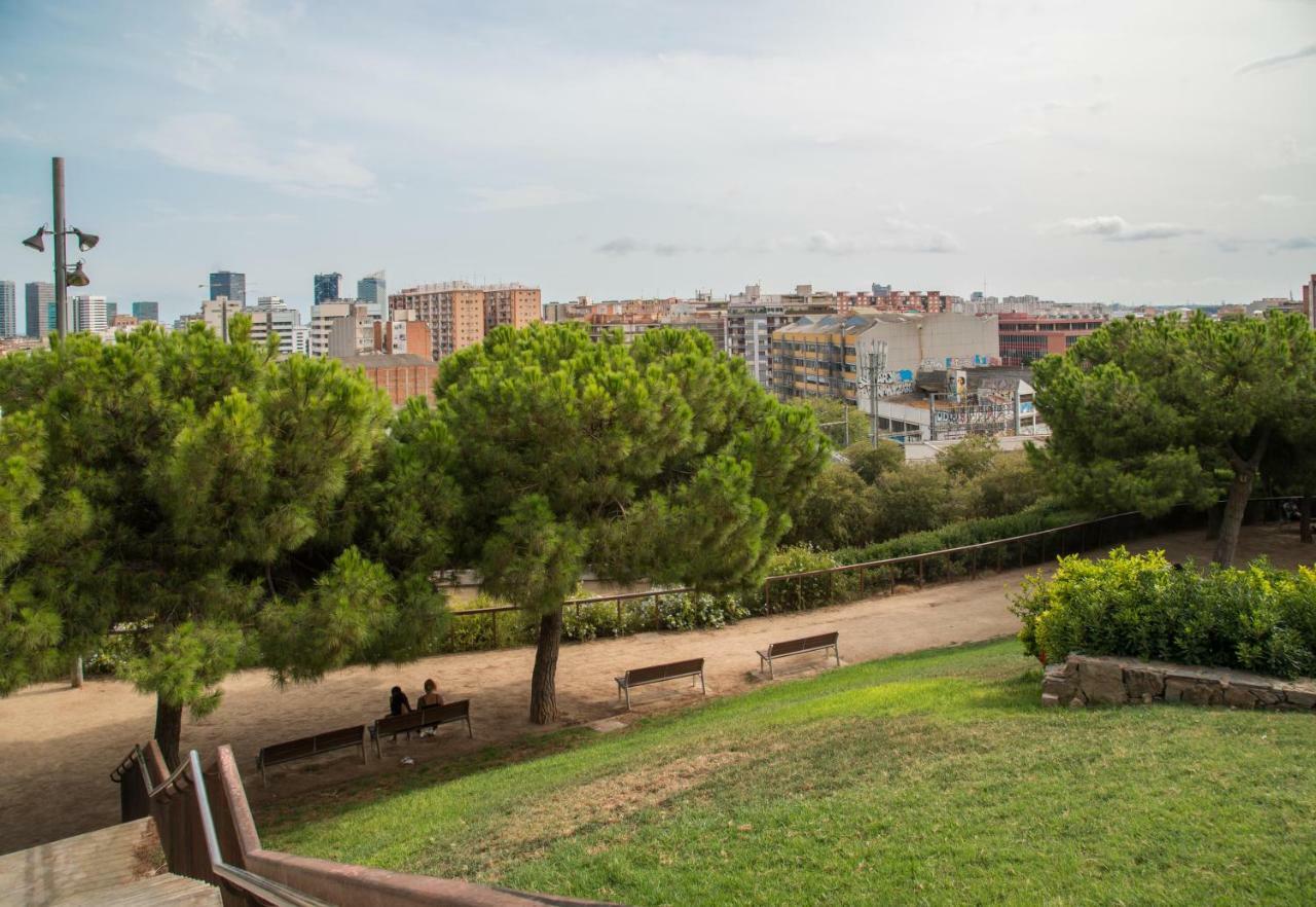 הוספיטלט דה יוברגאט Camp Nou, Europa Fira - Modern Two-Bedroom Apartment With Heating מראה חיצוני תמונה