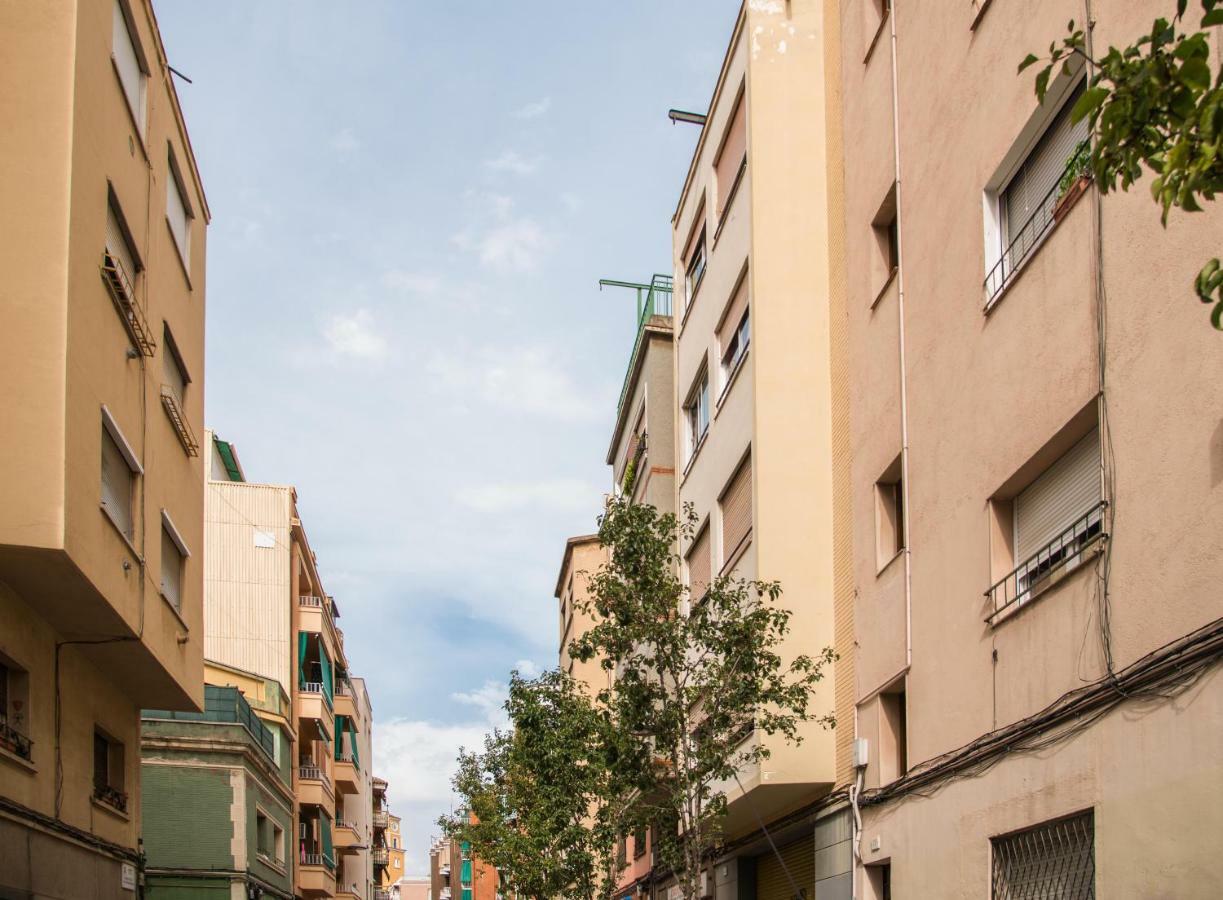 הוספיטלט דה יוברגאט Camp Nou, Europa Fira - Modern Two-Bedroom Apartment With Heating מראה חיצוני תמונה
